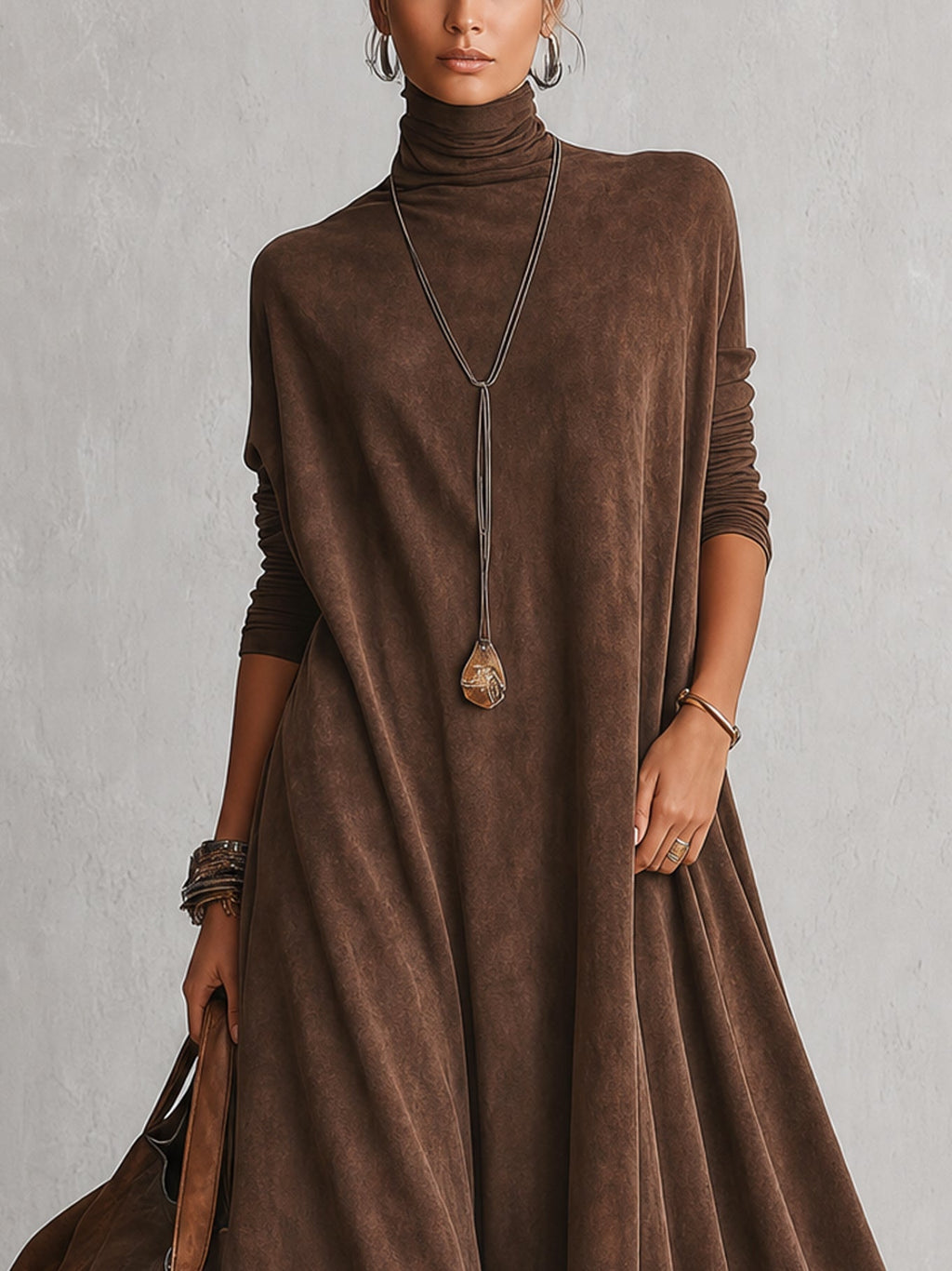 Vestido largo marrón efecto ante con mangas largas y bajo de encaje vintage